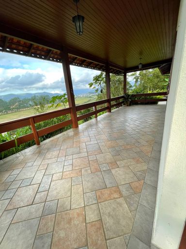 VARANDA COM LINDA VISTA