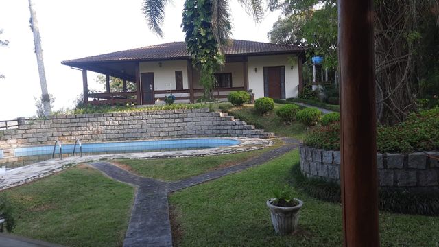 CASA E COQUEIROS