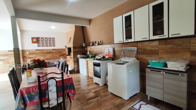 AREA DE FESTAS E LAVANDERIA