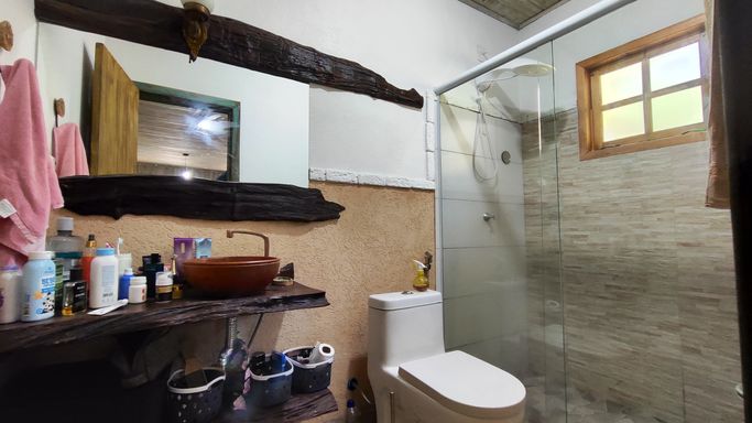 BANHEIRO SUITE RUSTICA