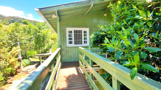 ACESSO PARA  PARTE DE CIMA SE PREFERIR