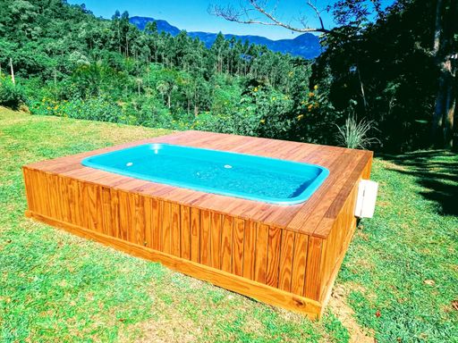 PISCINALINDA VISTA