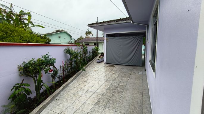 Garagem coberta - casa à venda em Águas Mornas/SC