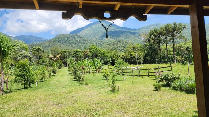 VISTA LINDA DA VARANDA, QUARTO  E DA SALA