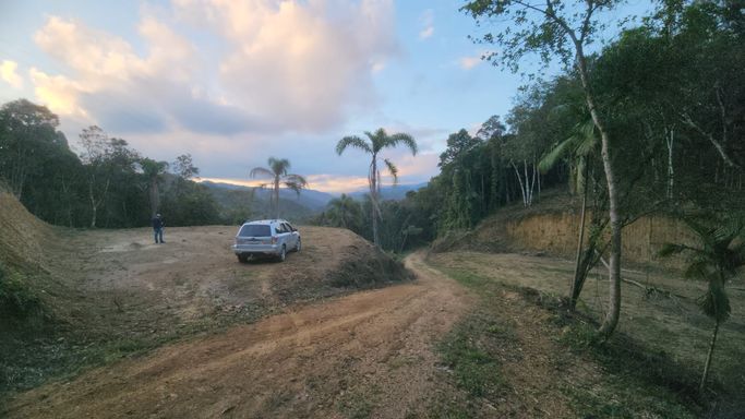 LINDA VISTA E CHAO DE CASA
