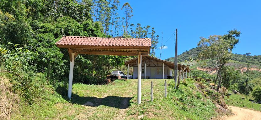 Portal e casa do sítio em Angelina SC venda