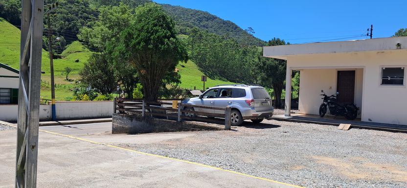 Pátio da casa e linda vista