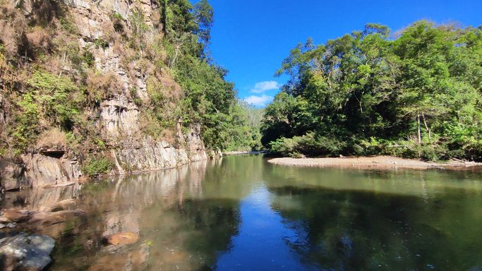 LINDO RIO E BELO PAREDÃO