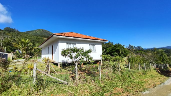 CASA E JARDIM