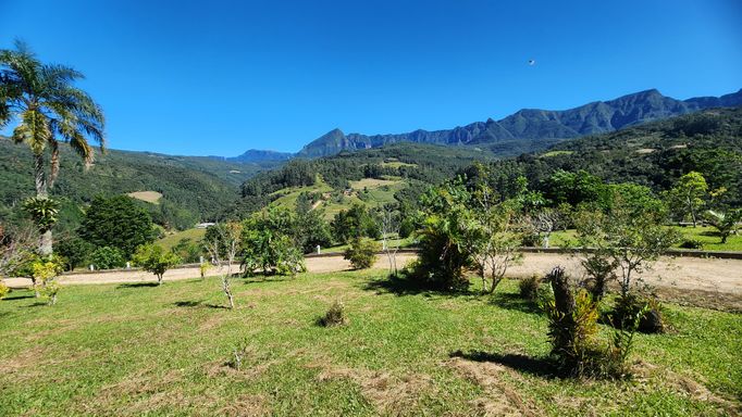 UM DOS LUGARES MAIS LINDOS NA SERRA....