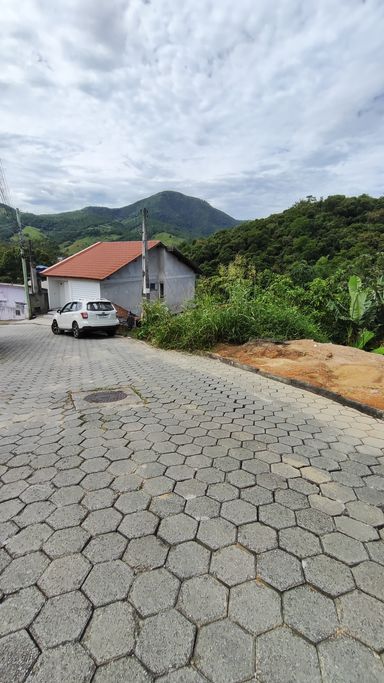 Lote pertinho do centro da cidade