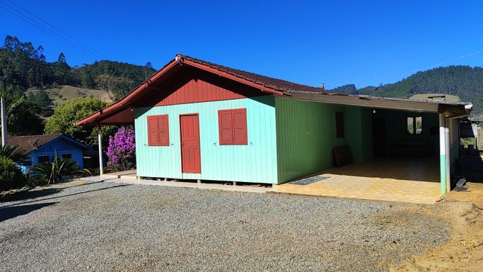 CASA E GARAGEM