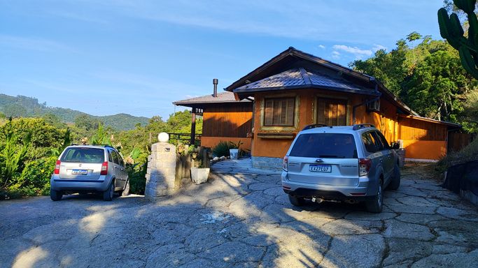 CARRO E CASA