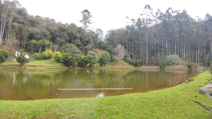GRAMADO E LAGO