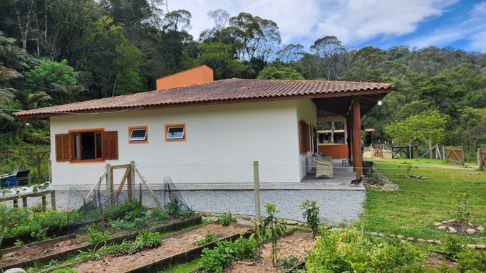 HORTA E CASA..