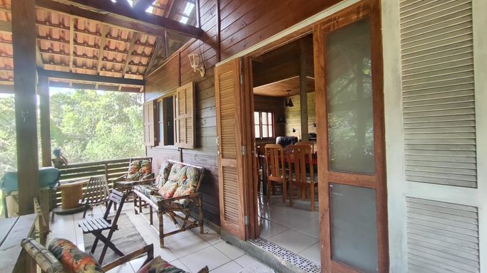 VARANDA E PORTA DA SALA