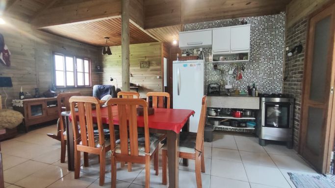 MESA E MOVEIS DA COZINHA