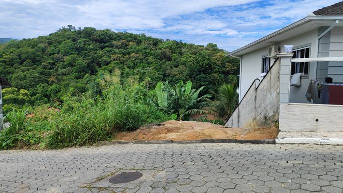 Terreno ideal para construir casas ou quitinetes