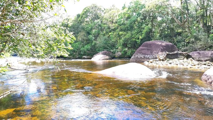 MAIS LINDAS PEDRA E LINDO RIO