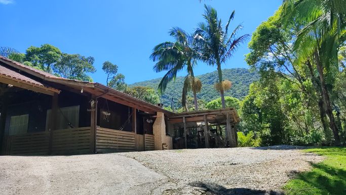 PALMEIRAS, CASAE BOSQUE...