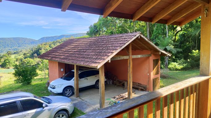 VARANDA DA CASA E GAEAGEM