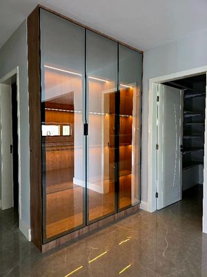 Armário de espelhos hall