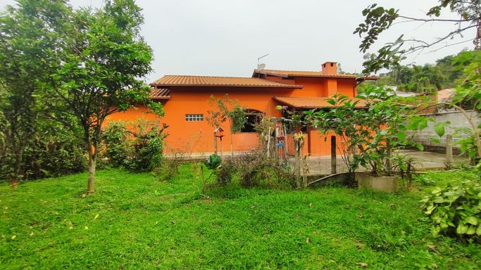 JARDIM E CASA FUNDOS