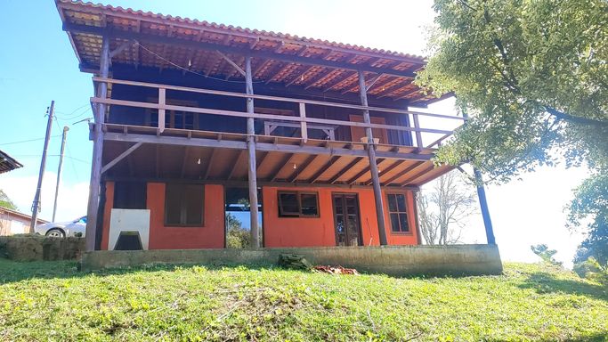 VARANDA NO TERREO E VARANDA NP PISO SUPERIOR