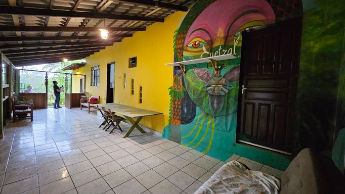 varanda com uma linda pintura
