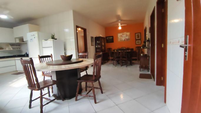 MESA E SALA DE  JANTAR EDE ESTAR