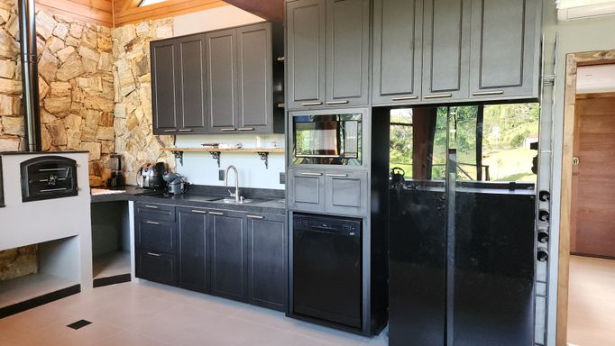 GELADEIRA E LINDOS MOVEIS PLANEJADOS DA COZINHA