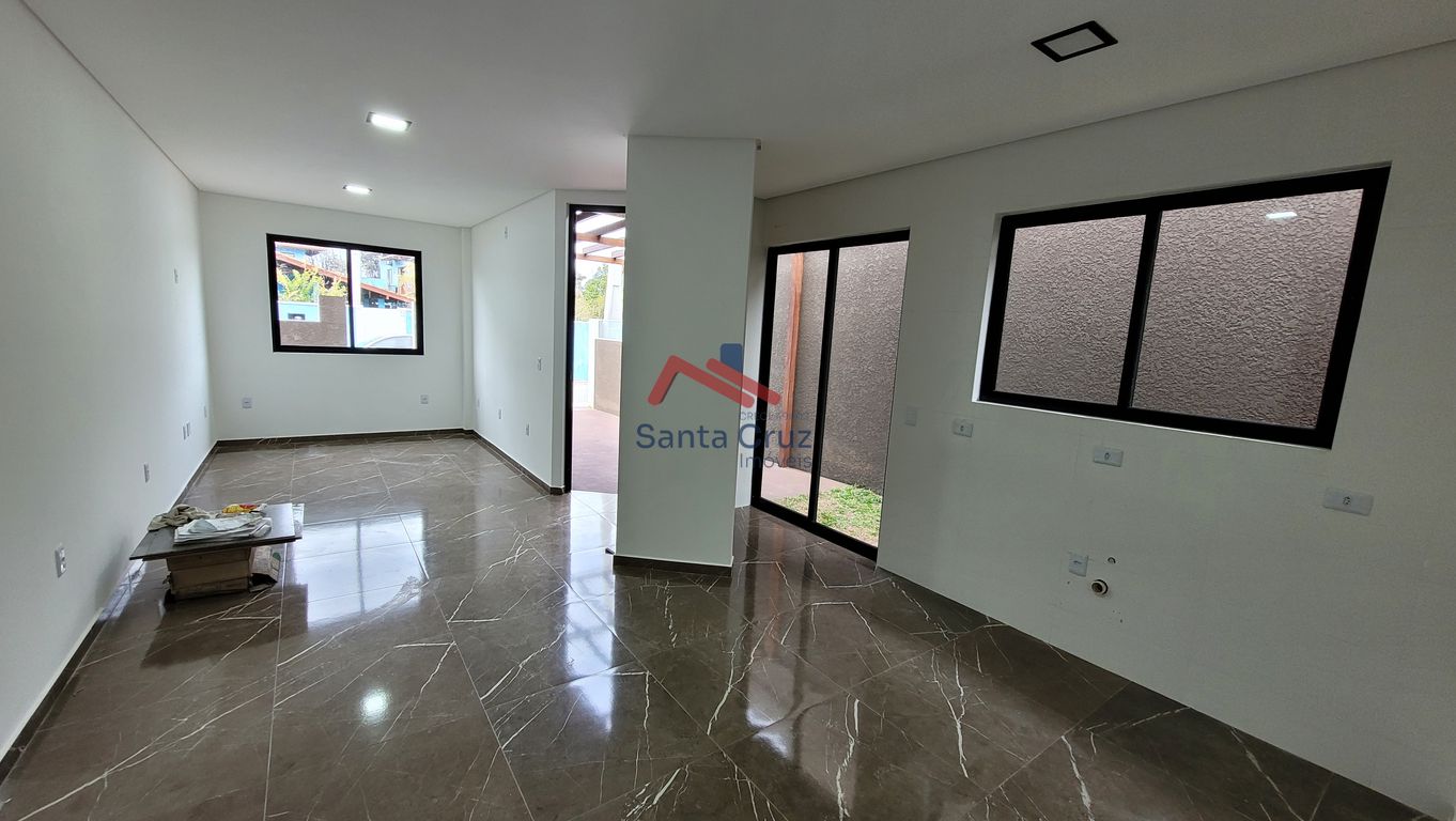 Casa à venda com 3 quartos, 100m² - Foto 4