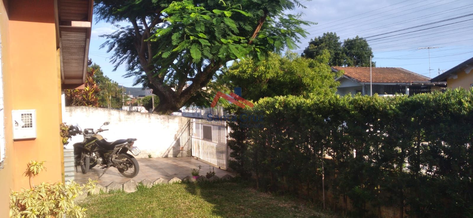 Casa à venda com 2 quartos, 60m² - Foto 2