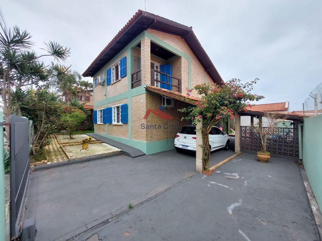 Sobrado, 3 quartos, 246 m² - Foto 1