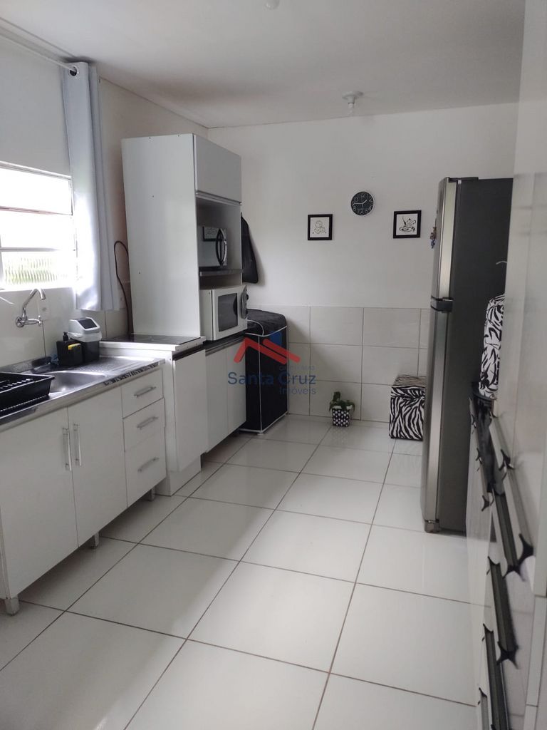 Casa à venda com 2 quartos, 79m² - Foto 4