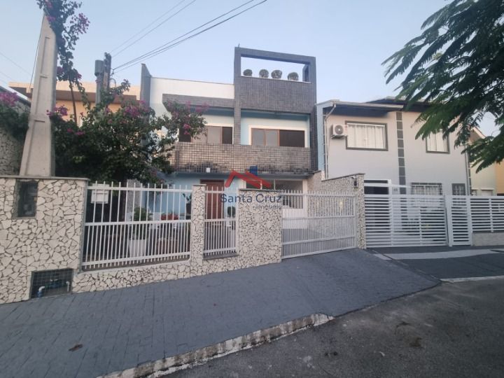 Casa à venda com 3 quartos, 51m² - Foto 3