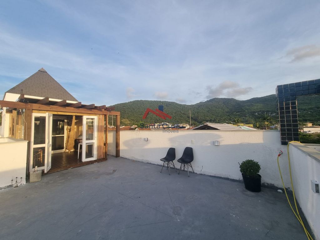 Casa à venda com 3 quartos, 51m² - Foto 45