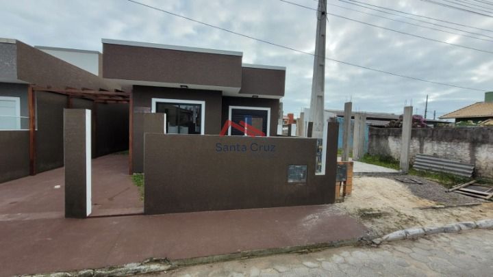 Casa à venda com 3 quartos, 100m² - Foto 1