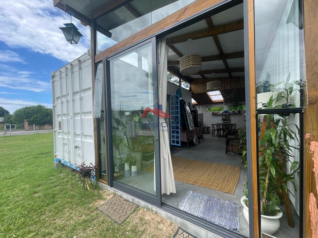 Casa à venda com 2 quartos, 80m² - Foto 11