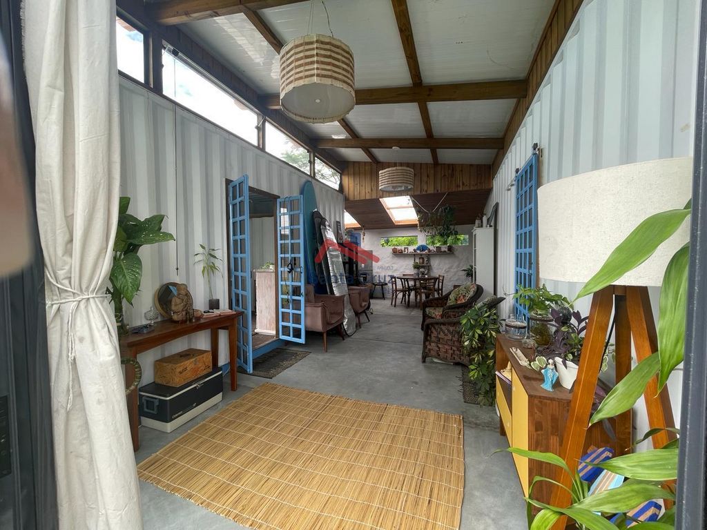 Casa à venda com 2 quartos, 80m² - Foto 15