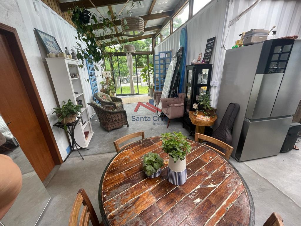 Casa à venda com 2 quartos, 80m² - Foto 21