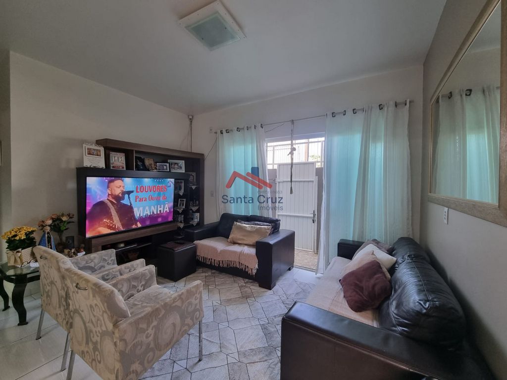 Casa à venda com 3 quartos, 176m² - Foto 1