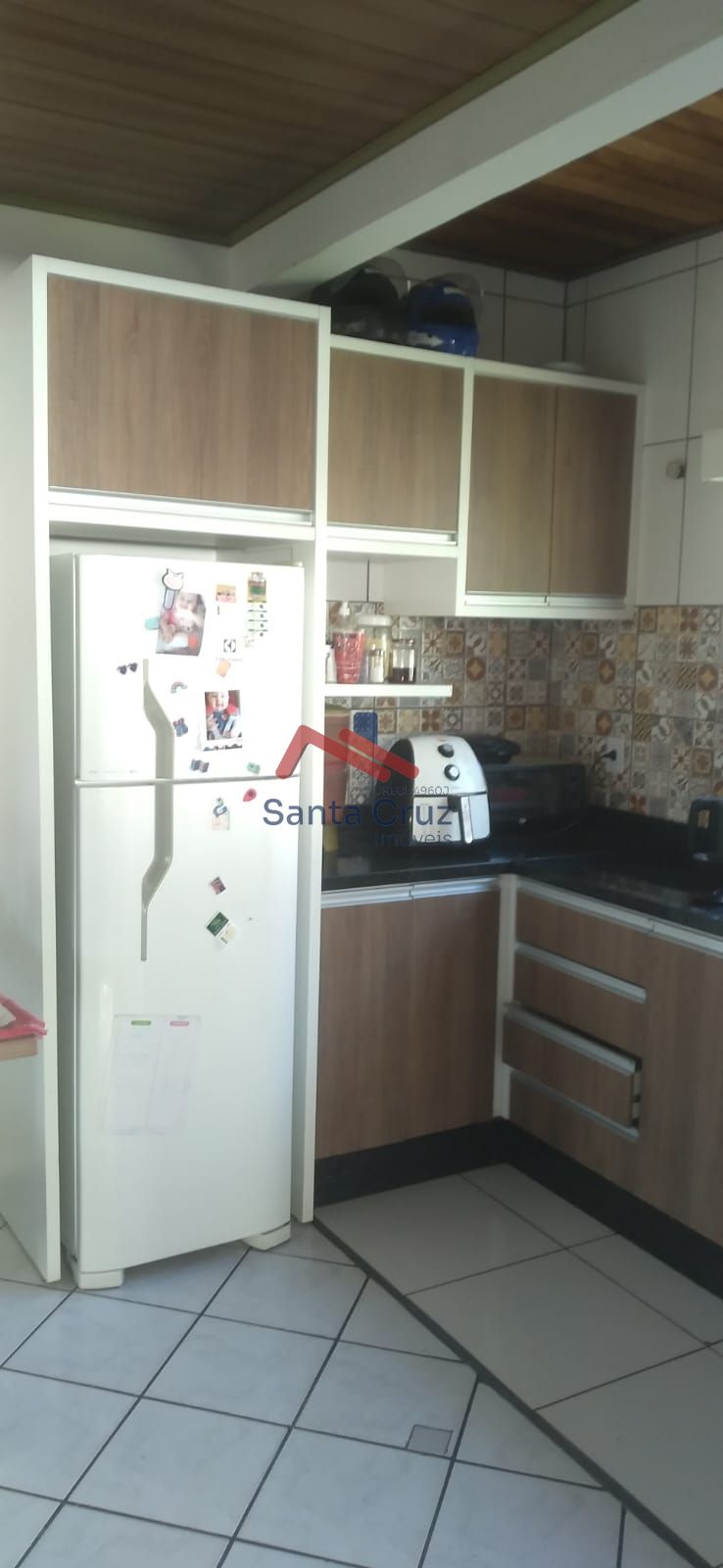 Casa à venda com 2 quartos, 60m² - Foto 4