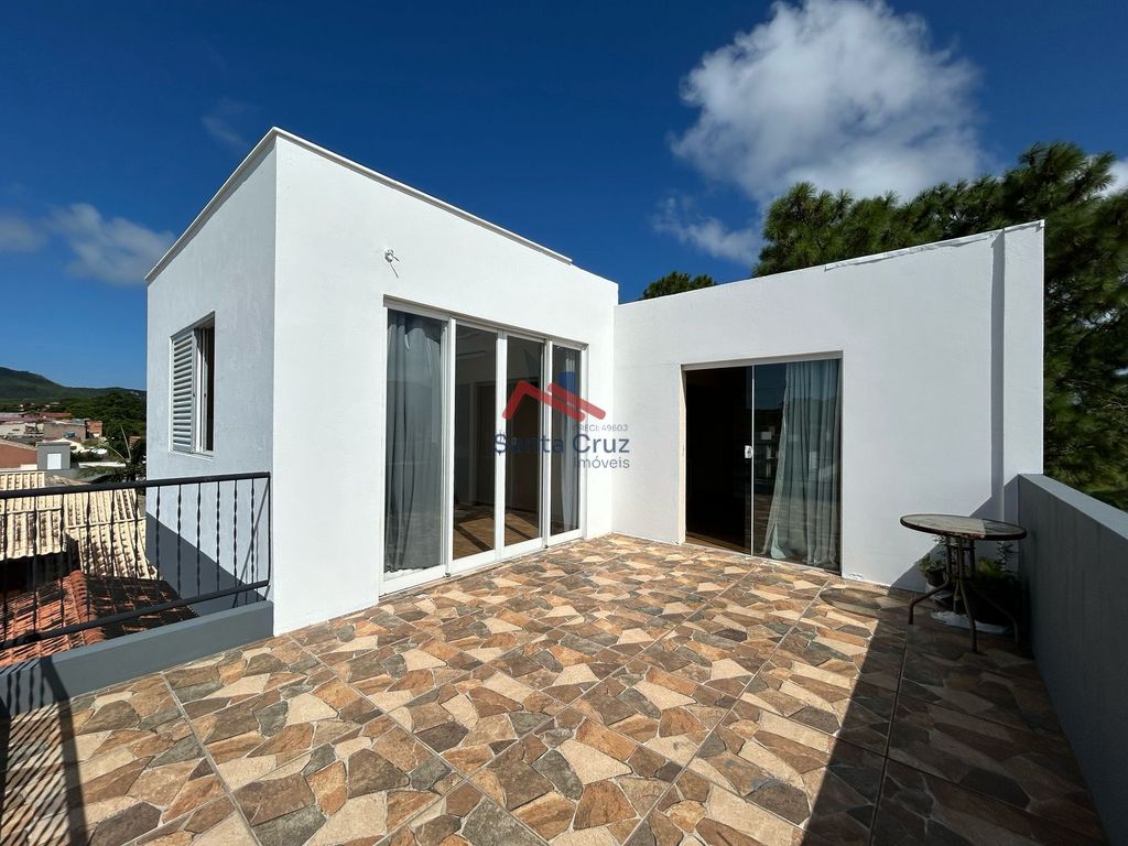 Sobrado à venda com 6 quartos, 300m² - Foto 4