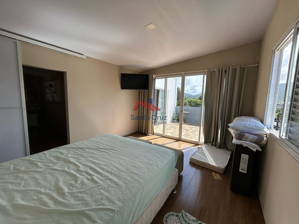 Sobrado à venda com 6 quartos, 300m² - Foto 10
