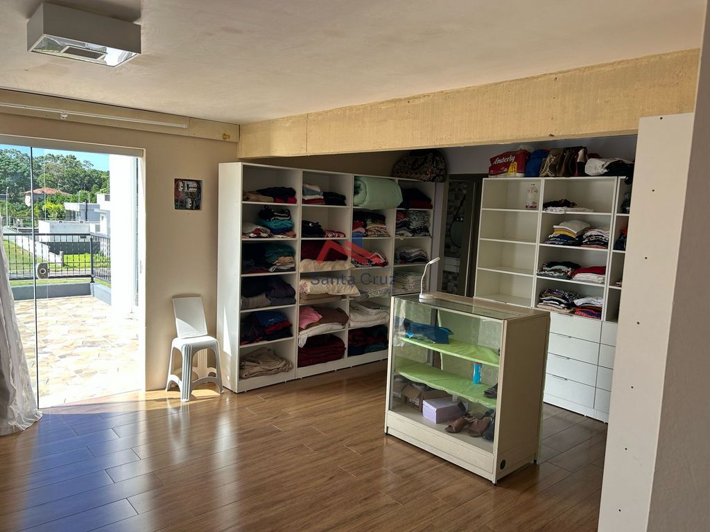 Sobrado à venda com 6 quartos, 300m² - Foto 15