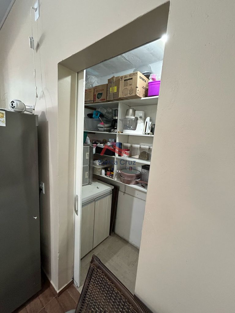 Sobrado à venda com 6 quartos, 300m² - Foto 33