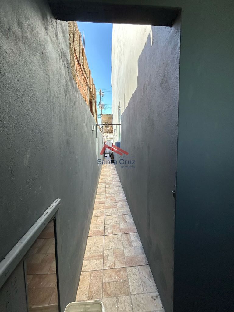 Sobrado à venda com 6 quartos, 300m² - Foto 35