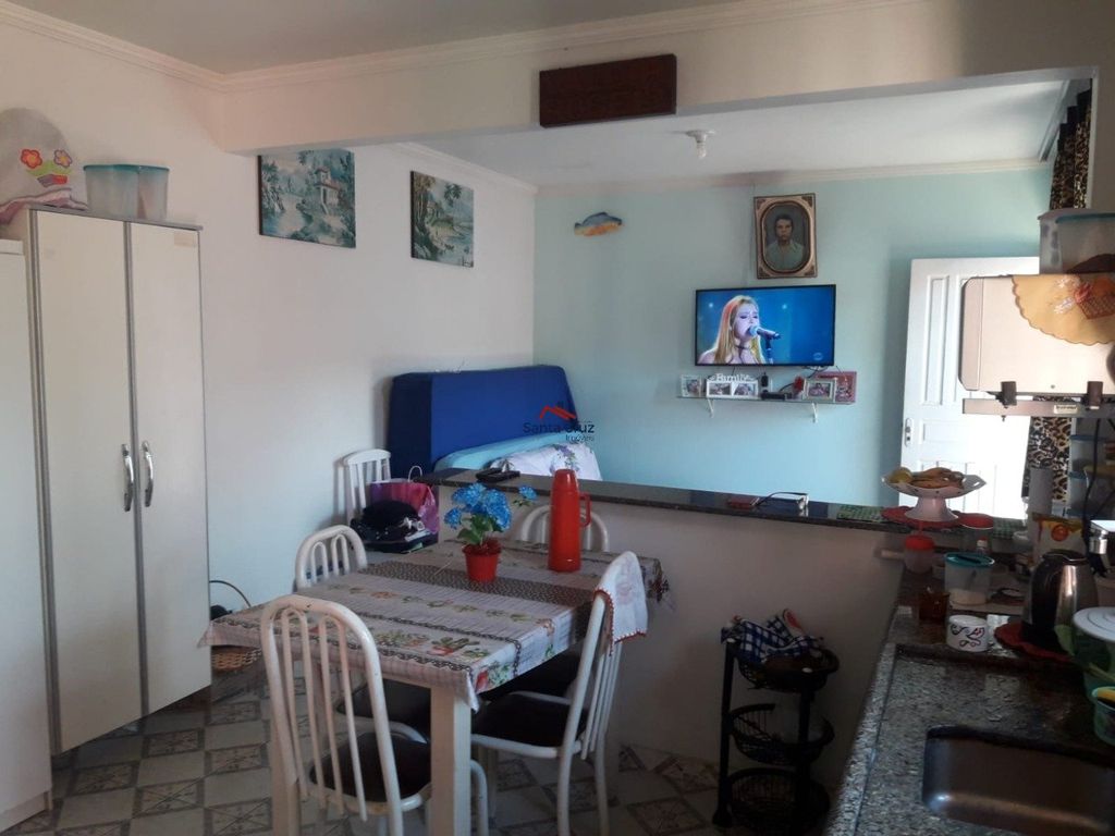 Casa à venda com 6 quartos, 198m² - Foto 6