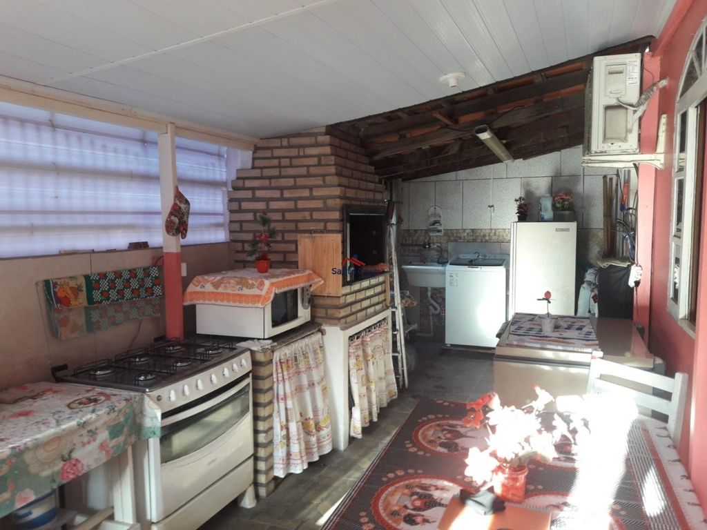 Casa à venda com 6 quartos, 198m² - Foto 9